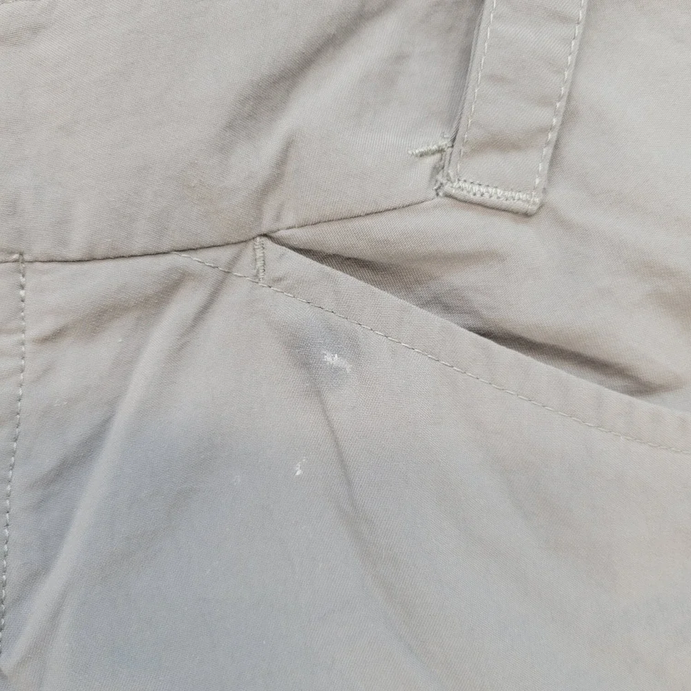 Mountain Hardwear Hiking Shorts Mens L Grey Outdoor Nylon Cargo OM3912